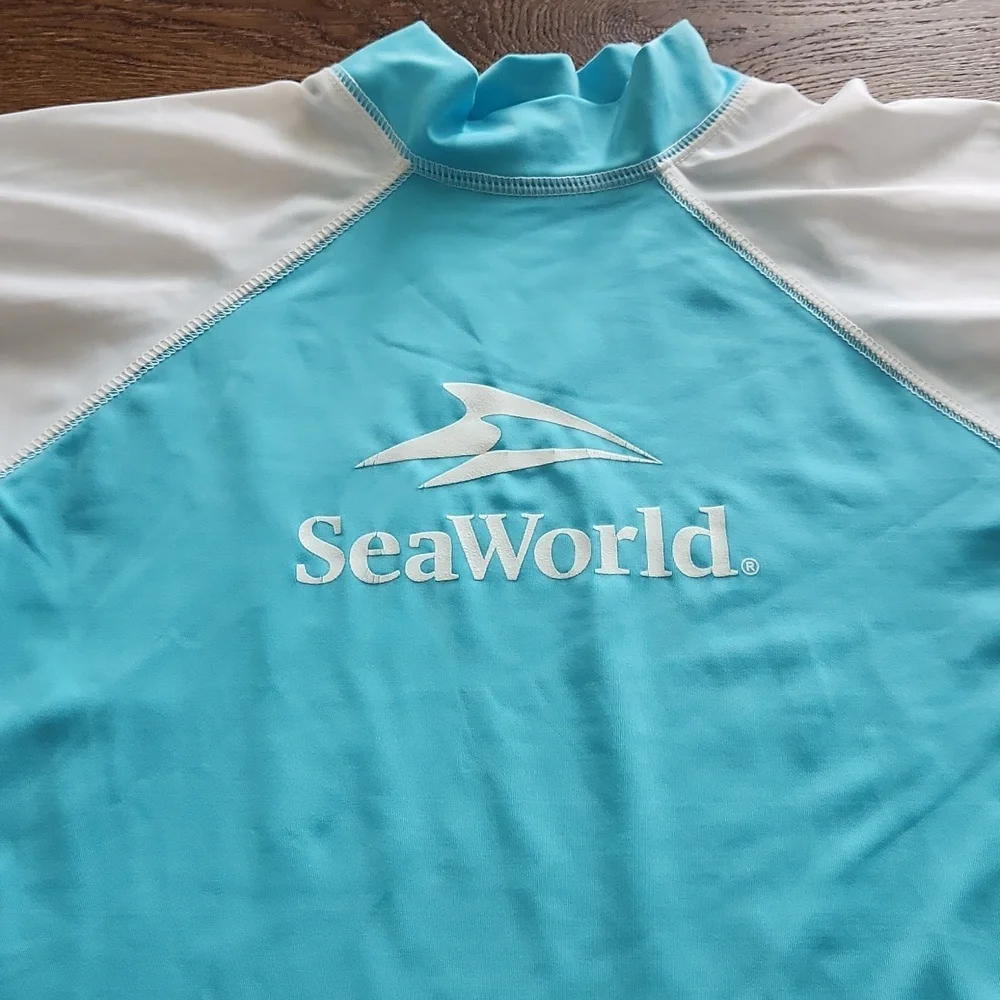 Unisex Tween Sea World Rash Guard - Picture 2 of 4